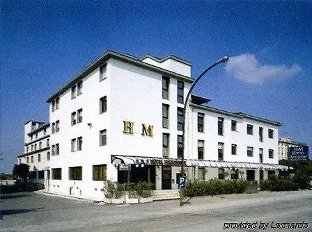 Akross Hotel 3*