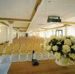 Hotel Akross 3*
